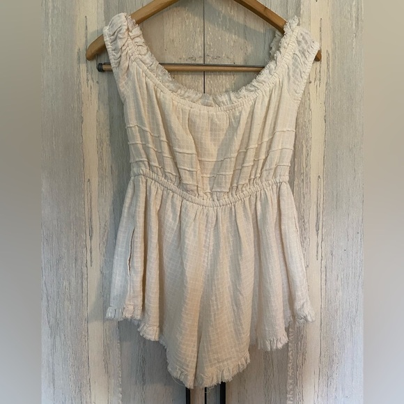 COPY - UO Evie Off-The-Shoulder Check Romper Urban Outfitters NWOT - Picture 6 of 7